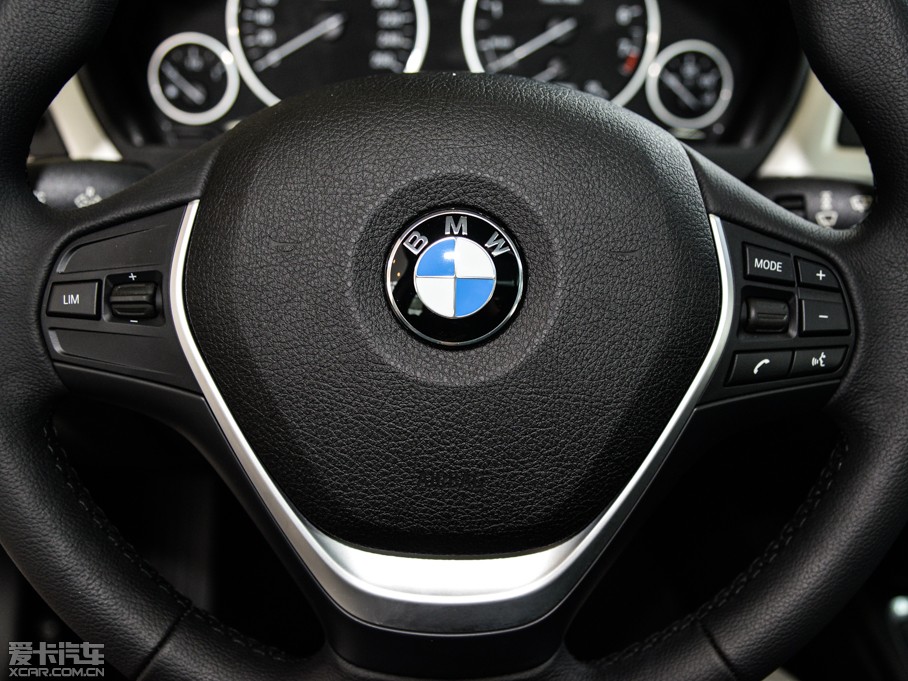 2015R3ϵGT 320i I