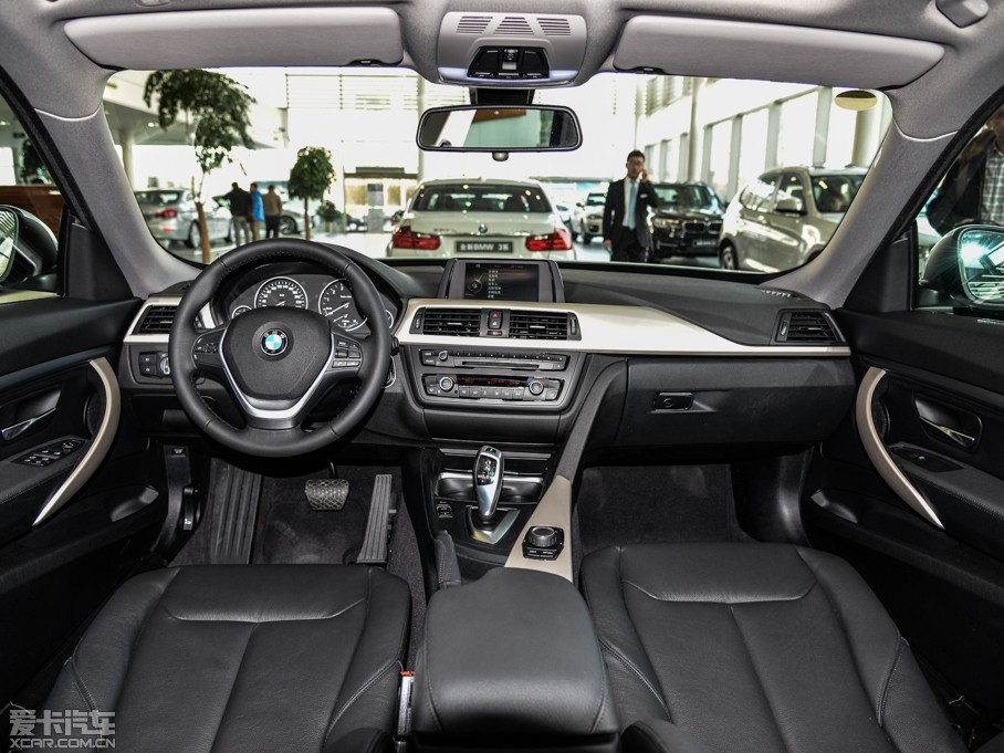 2015R3ϵGT 320i I