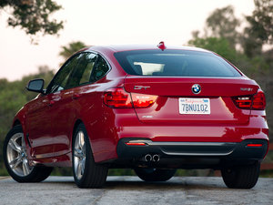 2015款328i xDrive 设计套装型 整体外观