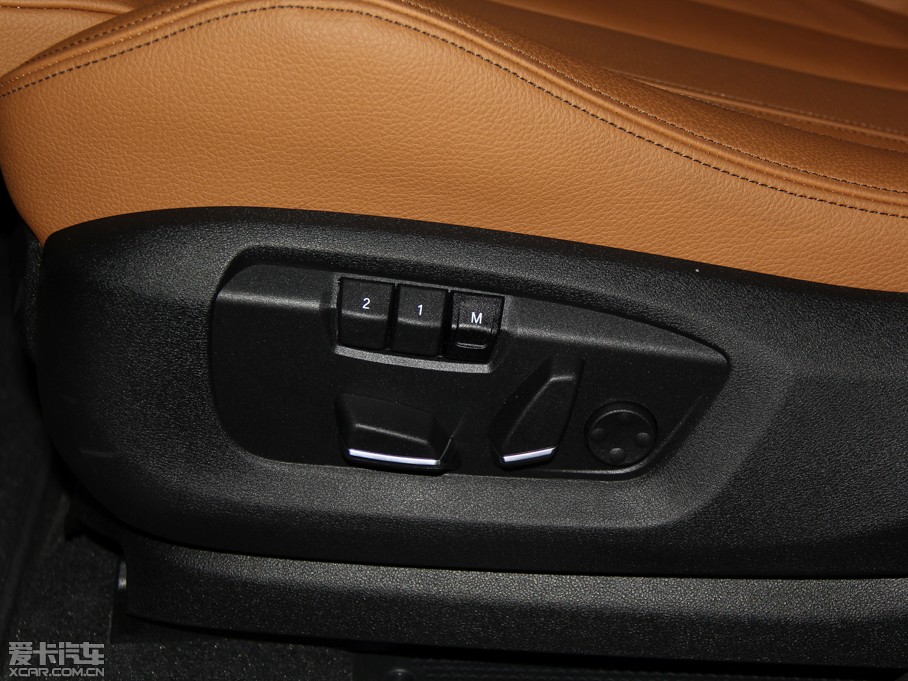 2015RX6 xDrive35i IȰ