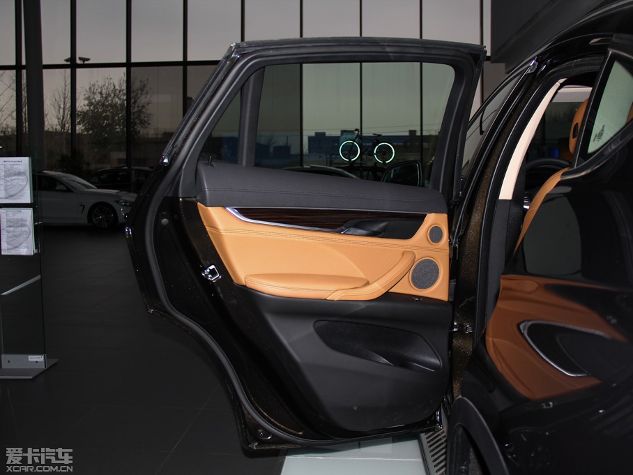 2015RX6 xDrive35i IȰ