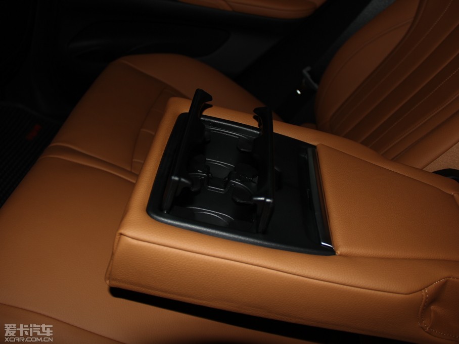 2015RX6 xDrive35i IȰ