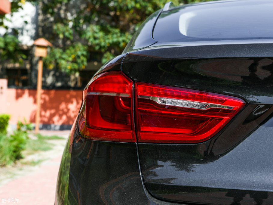 2015RX6 xDrive28i