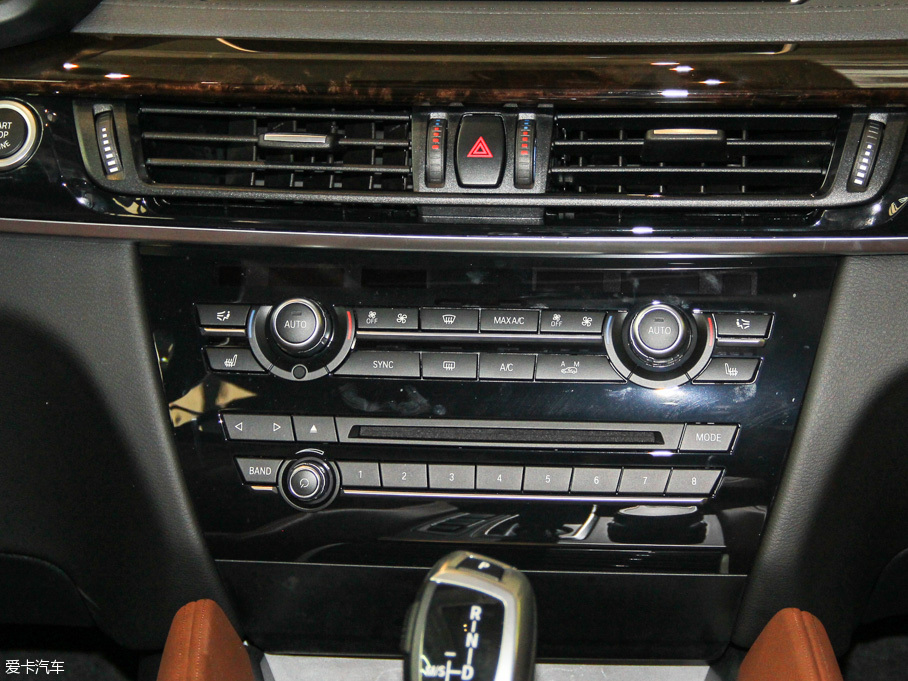 2015RX6 xDrive28i