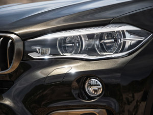 2015xDrive50i M\(yn)(dng) (x)(ji)^