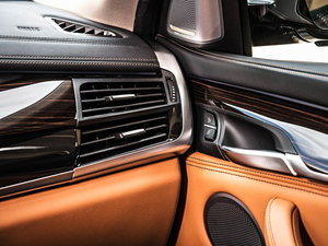 2015xDrive50i M\ п؅^