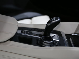 2015xDrive50i M\ п؅^