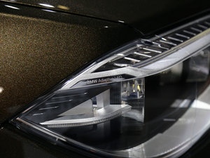 2015xDrive50i M\ п؅^