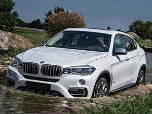 2015xDrive50i M\ w^