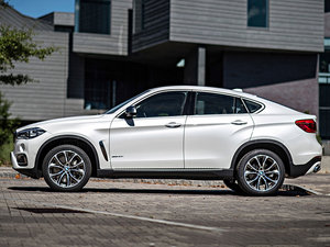 2015xDrive50i M\(yn)(dng) w^