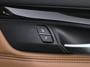 2015xDrive35i  п؅^(q)