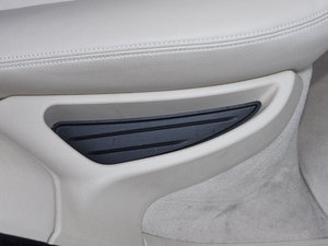 2015xDrive50i M\(yn)(dng) g