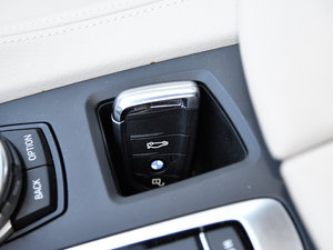 2015xDrive50i M\(yn)(dng) g