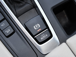 2015xDrive50i M\ v܇Ƅ