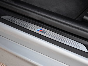 2015款340i 空间座椅