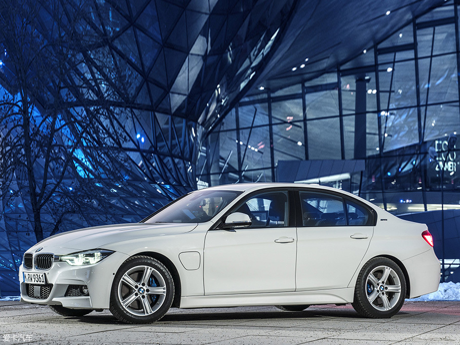 2015R3ϵʽτ 330e