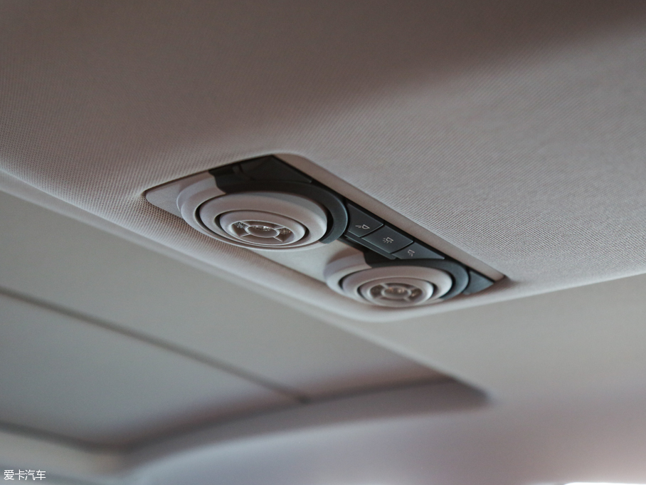 2016R6ϵT(mn) 640i xDrive