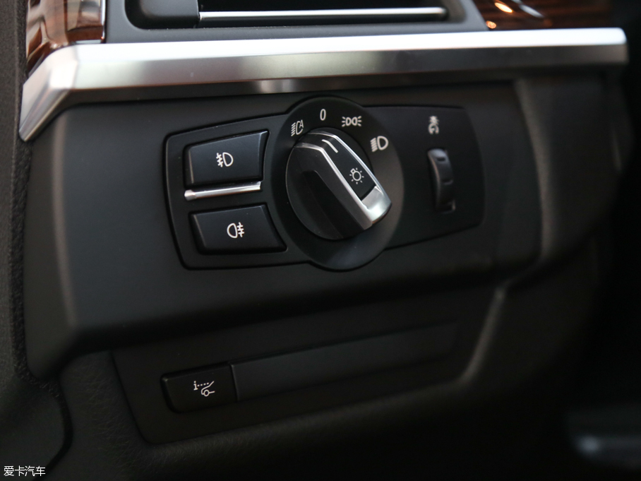 2016R6ϵT 640i xDrive