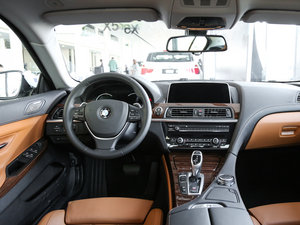 2016款640i xDrive 方向盘