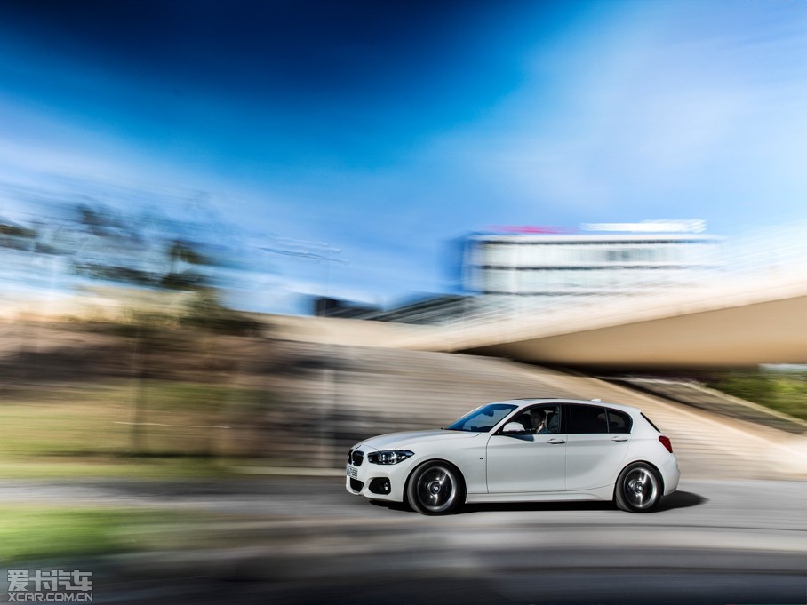 2015R1ϵɎ 125i M\