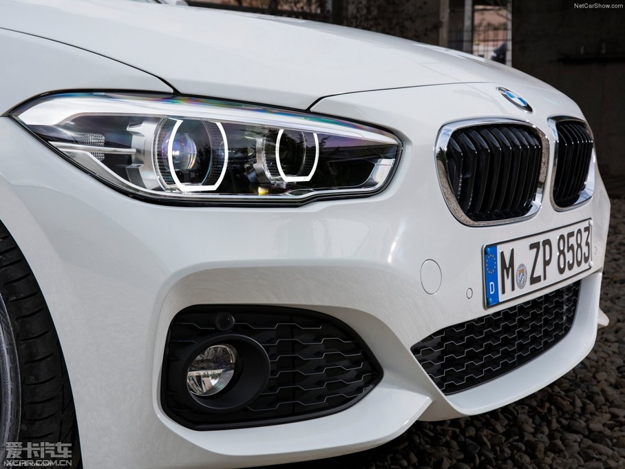 2015R1ϵɎ 125i M\