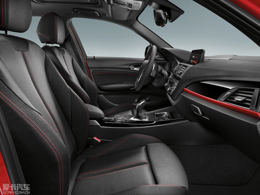 2015R1ϵɎ 118i OӋb