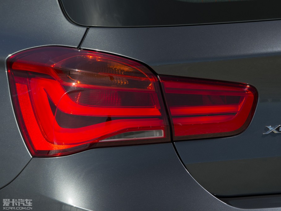 2015R1ϵɎ 118i OӋb