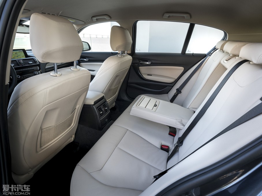 2015R1ϵɎ 118i OӋb