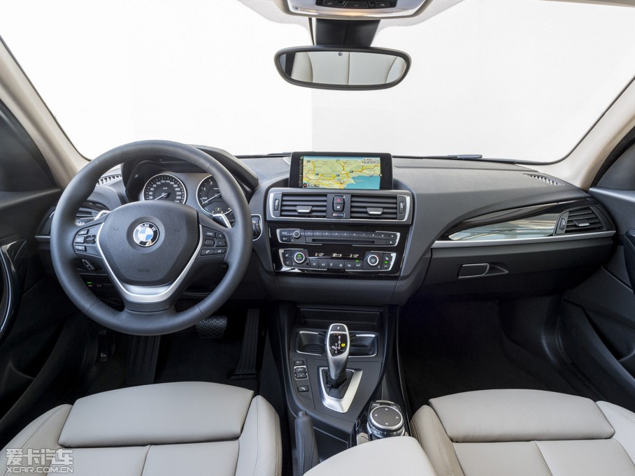 2015R1ϵɎ 118i OӋb