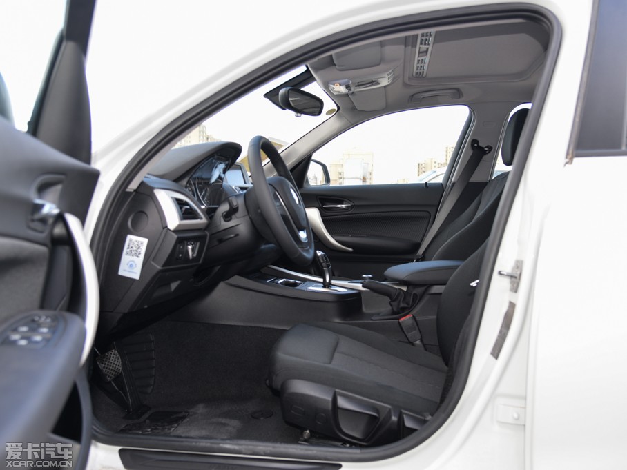 2015R1ϵɎ 118i I