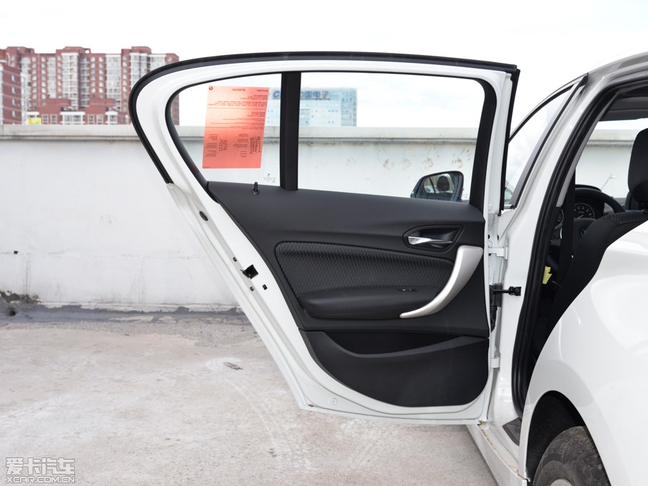 2015R1ϵɎ 118i I