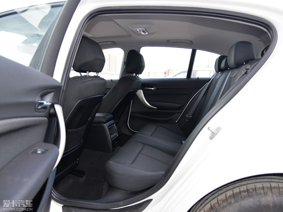 2015R1ϵɎ 118i I