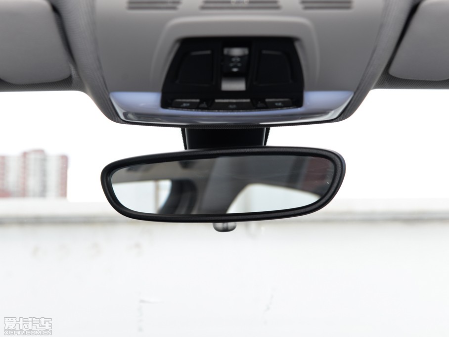 2015R1ϵɎ 118i I(lng)