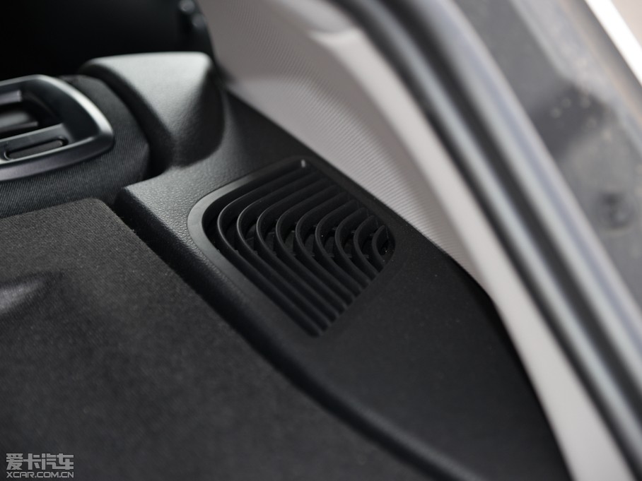 2015R1ϵɎ 118i I