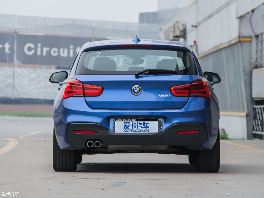 2015R1ϵɎ 125i M\