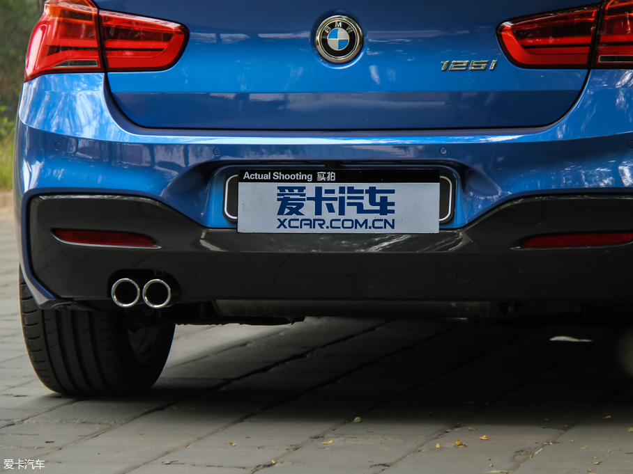 2015R1ϵɎ 125i M\