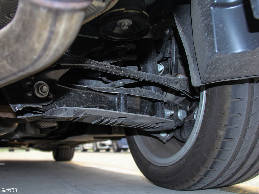 2015R1ϵɎ 125i M\