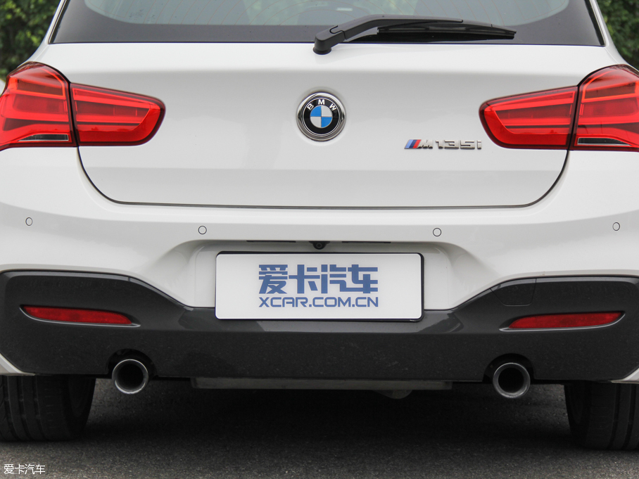 2015R1ϵɎ M135i