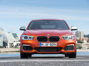 2015款M135i 正前