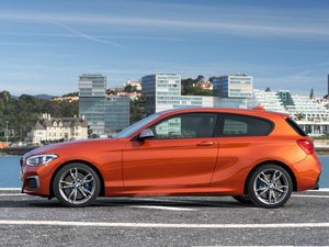 2015款M135i 正侧（左）