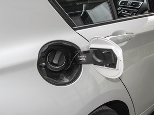 2015款120i 领先型 油箱盖