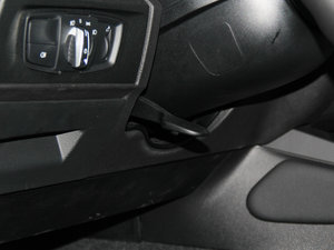 2015款M135i 空间座椅