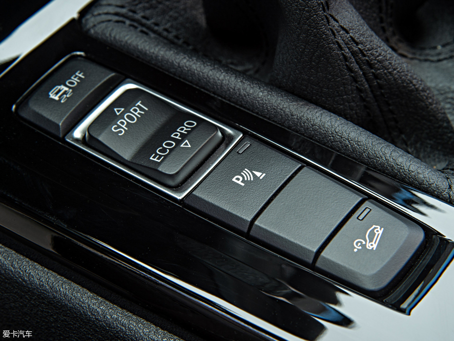 2015RX1(M) xDrive20d