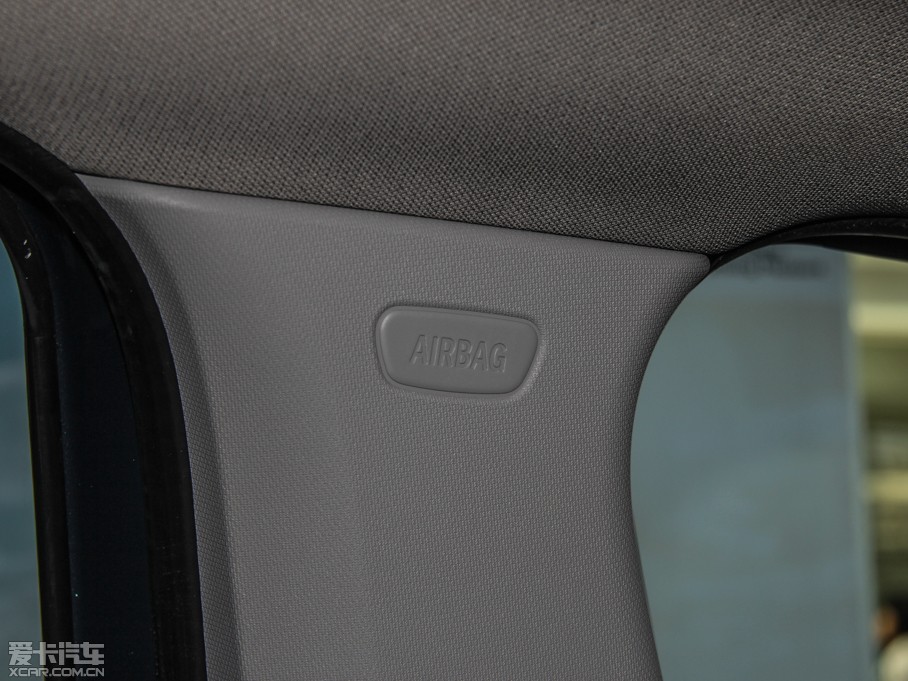 2015R2ϵ๦܇ 218i \OӋb