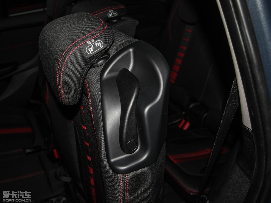 2015R2ϵ๦܇ 218i \OӋb