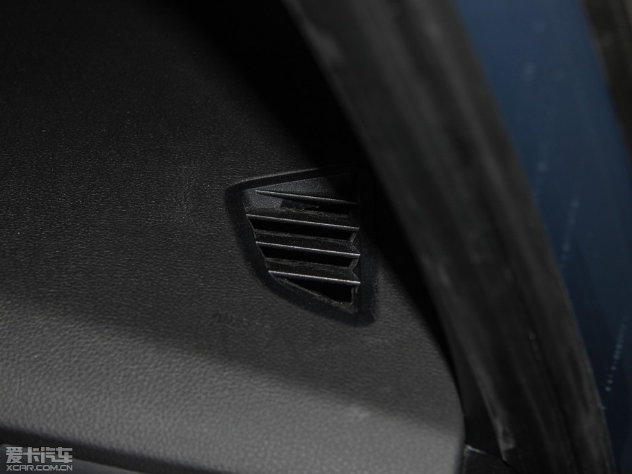 2015R2ϵ๦܇ 218i \OӋb