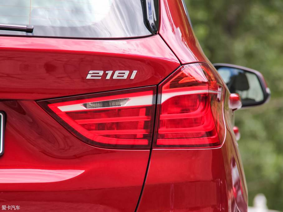 2015R2ϵ๦܇ 218i AOӋb