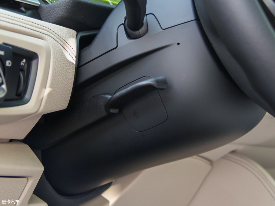 2015R2ϵ๦܇ 218i AOӋb