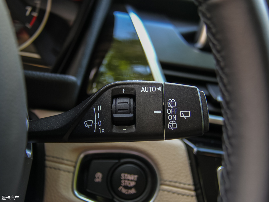 2015R2ϵ๦܇ 218i AOӋb