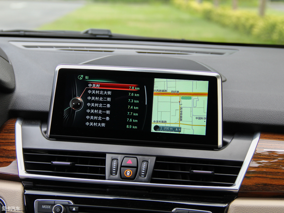 2015R2ϵ๦܇ 218i \OӋb